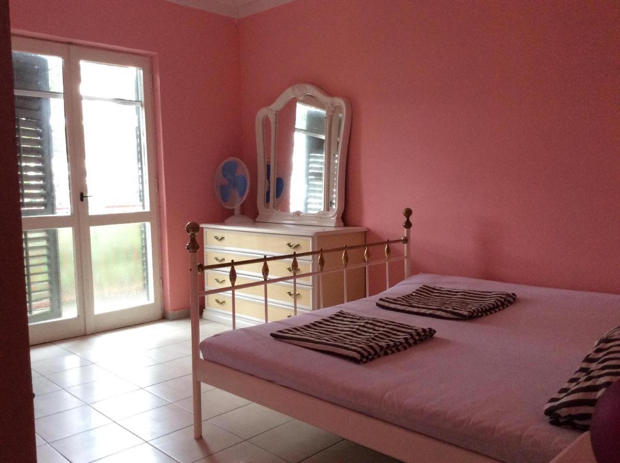 Yellow House Experience Aparthotel Pag Island Luaran gambar