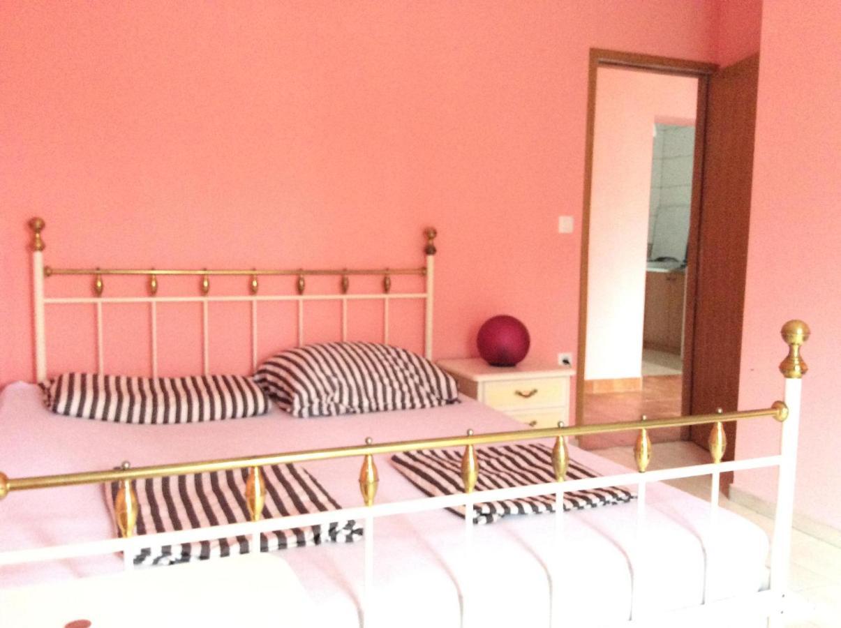 Yellow House Experience Aparthotel Pag Island Luaran gambar